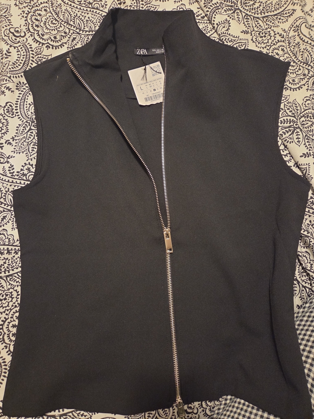 Zara Black Sleeveless Zip-Up Top